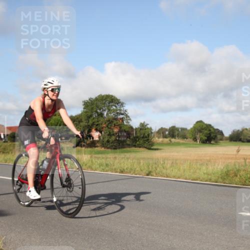 25.08.2024 - Elbe Triathlon Hamburg Fuchs,  Jonas http://msf.ph/oto/6830289 25.08.2024 09:50:11 Radfahren 146, 294, 124 meine-sportfotos.de