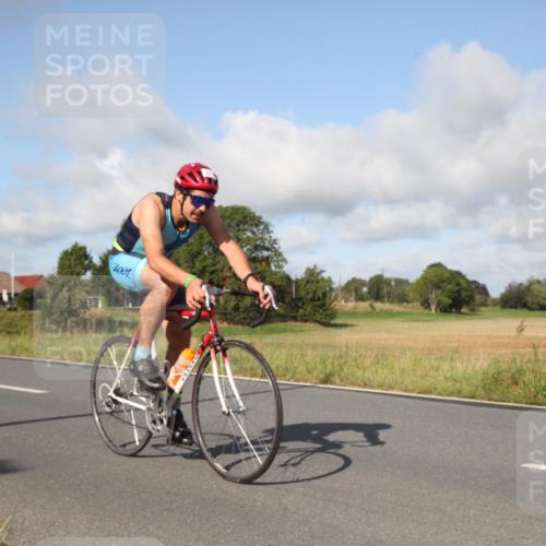 25.08.2024 - Elbe Triathlon Hamburg Fuchs,  Jonas http://msf.ph/oto/6830334 25.08.2024 09:50:47 Radfahren 325, 181, 542 meine-sportfotos.de