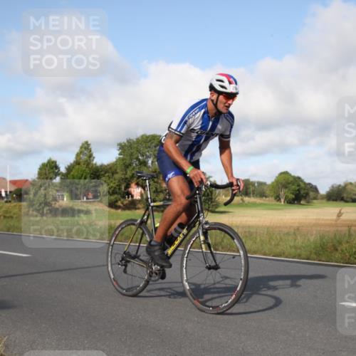 25.08.2024 - Elbe Triathlon Hamburg Fuchs,  Jonas http://msf.ph/oto/6830369 25.08.2024 09:51:13 Radfahren 268, 308, 541 meine-sportfotos.de