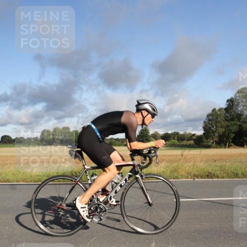 25.08.2024 - Elbe Triathlon Hamburg Fuchs,  Jonas http://msf.ph/oto/6830385 25.08.2024 09:21:23 Radfahren 246, 298, 311 meine-sportfotos.de