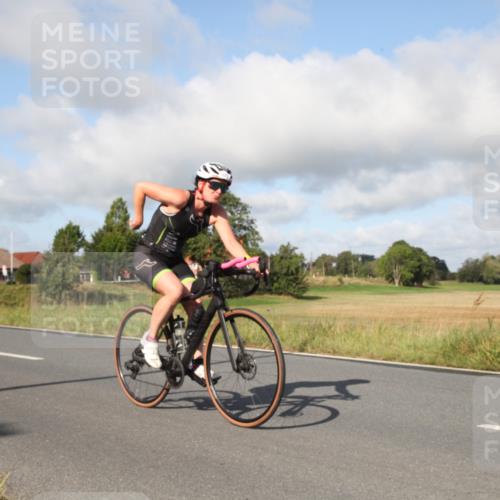 25.08.2024 - Elbe Triathlon Hamburg Fuchs,  Jonas http://msf.ph/oto/6830421 25.08.2024 09:51:54 Radfahren 208, 331, 529, 126 meine-sportfotos.de