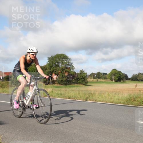 25.08.2024 - Elbe Triathlon Hamburg Fuchs,  Jonas http://msf.ph/oto/6830427 25.08.2024 09:51:57 Radfahren 331, 529, 126, 349 meine-sportfotos.de