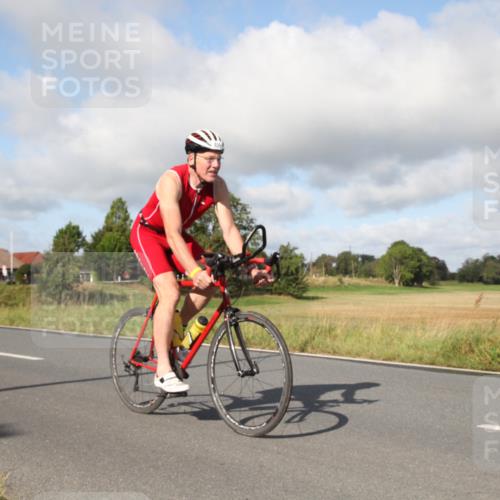 25.08.2024 - Elbe Triathlon Hamburg Fuchs,  Jonas http://msf.ph/oto/6830449 25.08.2024 09:52:20 Radfahren 459 meine-sportfotos.de