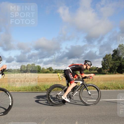 25.08.2024 - Elbe Triathlon Hamburg Fuchs,  Jonas http://msf.ph/oto/6830468 25.08.2024 09:22:16 Radfahren 184, 37, 169, 179 meine-sportfotos.de