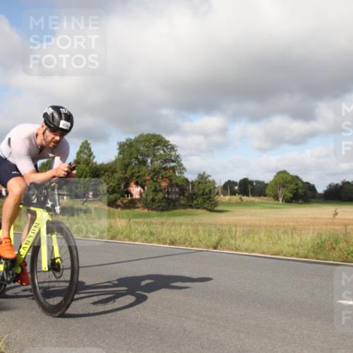 25.08.2024 - Elbe Triathlon Hamburg Fuchs,  Jonas http://msf.ph/oto/6830519 25.08.2024 09:53:10 Radfahren 403, 342, 404, 465, 123, 479 meine-sportfotos.de