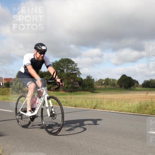 25.08.2024 - Elbe Triathlon Hamburg Fuchs,  Jonas http://msf.ph/oto/6830559 25.08.2024 09:53:25 Radfahren 419, 226, 365, 451 meine-sportfotos.de