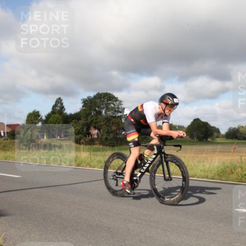 25.08.2024 - Elbe Triathlon Hamburg Fuchs,  Jonas http://msf.ph/oto/6830562 25.08.2024 09:53:27 Radfahren 226, 365, 451 meine-sportfotos.de