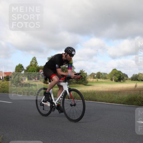 25.08.2024 - Elbe Triathlon Hamburg Fuchs,  Jonas http://msf.ph/oto/6830624 25.08.2024 09:54:16 Radfahren 375, 338, 278 meine-sportfotos.de