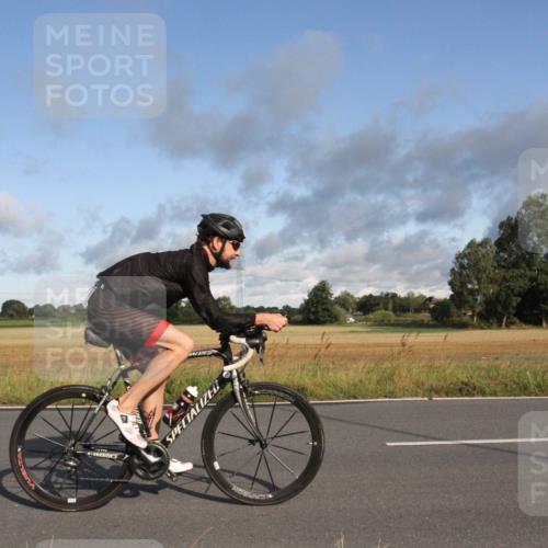 25.08.2024 - Elbe Triathlon Hamburg Fuchs,  Jonas http://msf.ph/oto/6830685 25.08.2024 09:24:26 Radfahren 295, 94, 420, 309, 186, 180 meine-sportfotos.de