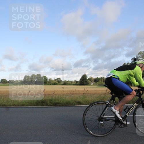 25.08.2024 - Elbe Triathlon Hamburg Fuchs,  Jonas http://msf.ph/oto/6830734 25.08.2024 09:24:53 Radfahren 349, 236, 262, 414, 338, 237, 408 meine-sportfotos.de