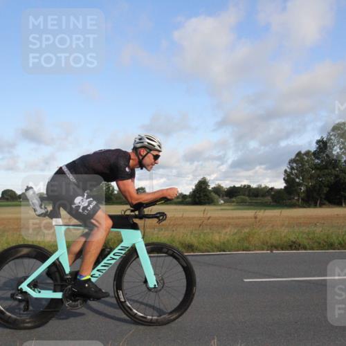 25.08.2024 - Elbe Triathlon Hamburg Fuchs,  Jonas http://msf.ph/oto/6830742 25.08.2024 09:25:04 Radfahren 220, 110, 95, 87 meine-sportfotos.de