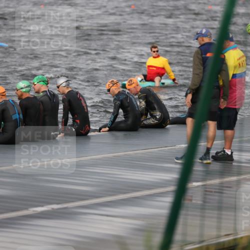 25.08.2024 - Elbe Triathlon Hamburg H.Heesch http://msf.ph/oto/6830748 25.08.2024 08:01:27 Schwimmen  meine-sportfotos.de