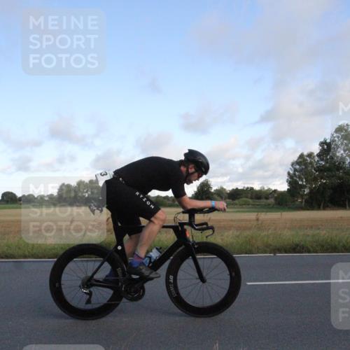 25.08.2024 - Elbe Triathlon Hamburg Fuchs,  Jonas http://msf.ph/oto/6830780 25.08.2024 09:25:31 Radfahren 122, 58, 363, 284 meine-sportfotos.de