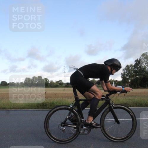 25.08.2024 - Elbe Triathlon Hamburg Fuchs,  Jonas http://msf.ph/oto/6830787 25.08.2024 09:25:46 Radfahren 347, 77 meine-sportfotos.de