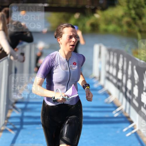 25.08.2024 - Elbe Triathlon Hamburg H.Heesch http://msf.ph/oto/6830834 25.08.2024 09:37:32 Schwimmen 471, 488, 491, 493, 500, 509 meine-sportfotos.de