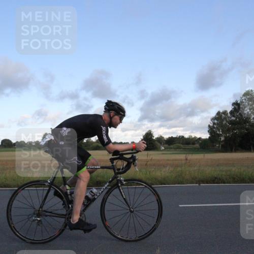 25.08.2024 - Elbe Triathlon Hamburg Fuchs,  Jonas http://msf.ph/oto/6830873 25.08.2024 09:26:28 Radfahren 83, 194, 217, 244, 193, 293, 239 meine-sportfotos.de