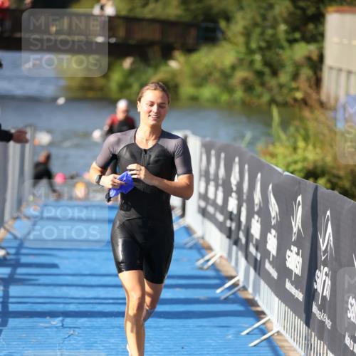 25.08.2024 - Elbe Triathlon Hamburg H.Heesch http://msf.ph/oto/6830882 25.08.2024 09:37:35 Schwimmen 471, 472, 488, 491, 493, 500, 509 meine-sportfotos.de