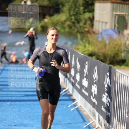 25.08.2024 - Elbe Triathlon Hamburg H.Heesch http://msf.ph/oto/6830912 25.08.2024 09:37:36 Schwimmen 471, 472, 488, 491, 493, 500, 509 meine-sportfotos.de