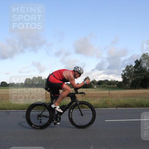 25.08.2024 - Elbe Triathlon Hamburg Fuchs,  Jonas http://msf.ph/oto/6830915 25.08.2024 09:27:09 Radfahren 134, 372 meine-sportfotos.de