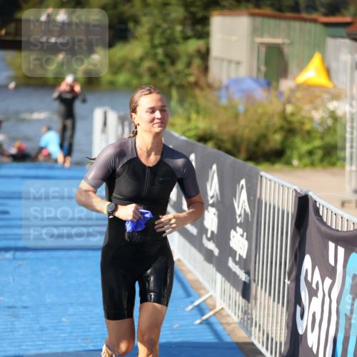 25.08.2024 - Elbe Triathlon Hamburg H.Heesch http://msf.ph/oto/6830945 25.08.2024 09:37:36 Schwimmen 471, 472, 488, 491, 493, 500, 509 meine-sportfotos.de