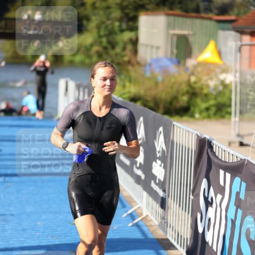 25.08.2024 - Elbe Triathlon Hamburg H.Heesch http://msf.ph/oto/6830950 25.08.2024 09:37:36 Schwimmen 471, 472, 488, 491, 493, 500, 509 meine-sportfotos.de
