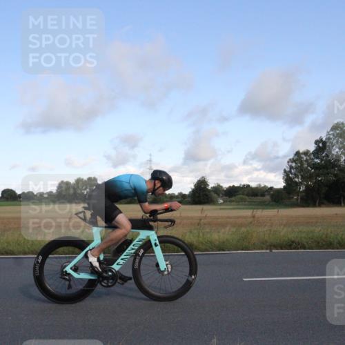 25.08.2024 - Elbe Triathlon Hamburg Fuchs,  Jonas http://msf.ph/oto/6830959 25.08.2024 09:27:51 Radfahren 276, 165, 141 meine-sportfotos.de