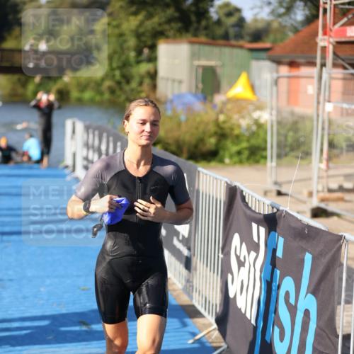 25.08.2024 - Elbe Triathlon Hamburg H.Heesch http://msf.ph/oto/6830971 25.08.2024 09:37:37 Schwimmen 471, 472, 488, 491, 493, 500, 509 meine-sportfotos.de