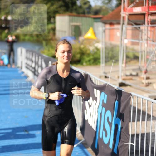 25.08.2024 - Elbe Triathlon Hamburg H.Heesch http://msf.ph/oto/6830991 25.08.2024 09:37:37 Schwimmen 471, 472, 488, 491, 493, 500, 509 meine-sportfotos.de