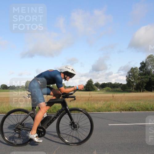25.08.2024 - Elbe Triathlon Hamburg Fuchs,  Jonas http://msf.ph/oto/6831012 25.08.2024 09:28:18 Radfahren 55, 270, 358, 398 meine-sportfotos.de