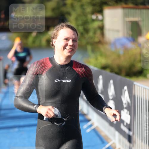 25.08.2024 - Elbe Triathlon Hamburg H.Heesch http://msf.ph/oto/6831063 25.08.2024 09:37:45 Schwimmen 471, 472, 488, 491, 500, 509, 524, 538 meine-sportfotos.de