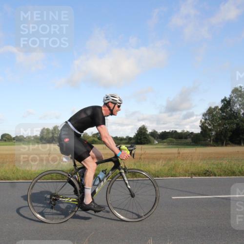 25.08.2024 - Elbe Triathlon Hamburg Fuchs,  Jonas http://msf.ph/oto/6831087 25.08.2024 09:28:50 Radfahren 384, 90, 290, 376, 381, 317 meine-sportfotos.de