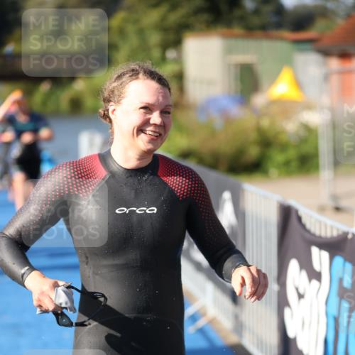25.08.2024 - Elbe Triathlon Hamburg H.Heesch http://msf.ph/oto/6831093 25.08.2024 09:37:45 Schwimmen 471, 472, 488, 491, 500, 509, 524, 538 meine-sportfotos.de