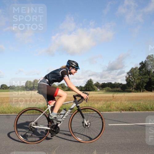 25.08.2024 - Elbe Triathlon Hamburg Fuchs,  Jonas http://msf.ph/oto/6831094 25.08.2024 09:28:57 Radfahren 317, 154, 152 meine-sportfotos.de