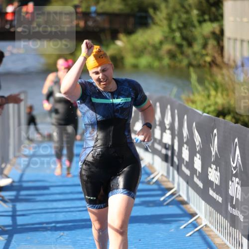 25.08.2024 - Elbe Triathlon Hamburg H.Heesch http://msf.ph/oto/6831117 25.08.2024 09:37:48 Schwimmen 472, 488, 491, 500, 509, 524, 538, 549 meine-sportfotos.de