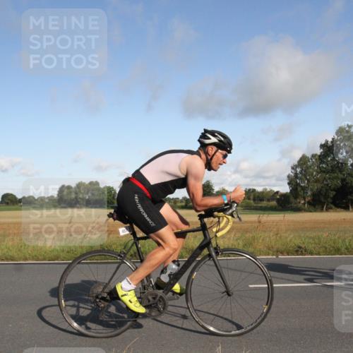 25.08.2024 - Elbe Triathlon Hamburg Fuchs,  Jonas http://msf.ph/oto/6831185 25.08.2024 09:29:51 Radfahren 66, 447, 98, 407, 138, 385, 401, 305 meine-sportfotos.de