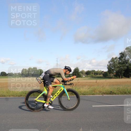 25.08.2024 - Elbe Triathlon Hamburg Fuchs,  Jonas http://msf.ph/oto/6831210 25.08.2024 09:30:01 Radfahren 401, 305, 101, 231, 221 meine-sportfotos.de