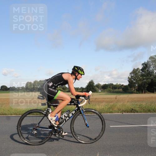 25.08.2024 - Elbe Triathlon Hamburg Fuchs,  Jonas http://msf.ph/oto/6831225 25.08.2024 09:30:10 Radfahren 231, 221, 114, 182, 214 meine-sportfotos.de