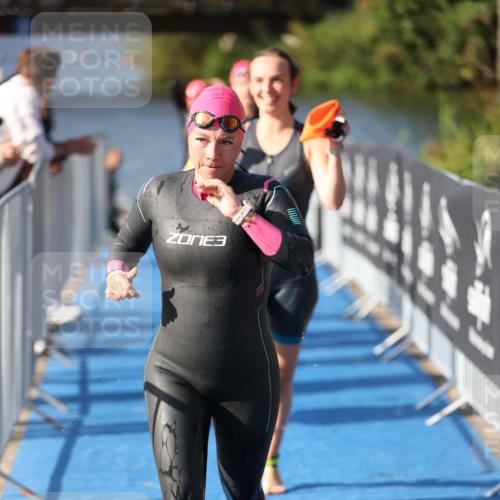25.08.2024 - Elbe Triathlon Hamburg H.Heesch http://msf.ph/oto/6831227 25.08.2024 09:37:52 Schwimmen 457, 472, 488, 491, 500, 524, 538, 549 meine-sportfotos.de