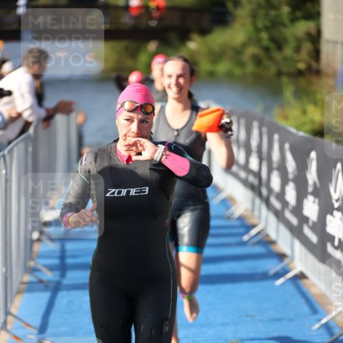 25.08.2024 - Elbe Triathlon Hamburg H.Heesch http://msf.ph/oto/6831245 25.08.2024 09:37:52 Schwimmen 457, 472, 488, 491, 500, 524, 538, 549 meine-sportfotos.de