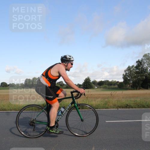 25.08.2024 - Elbe Triathlon Hamburg Fuchs,  Jonas http://msf.ph/oto/6831256 25.08.2024 09:30:26 Radfahren 286, 249, 361, 170, 330 meine-sportfotos.de