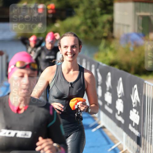 25.08.2024 - Elbe Triathlon Hamburg H.Heesch http://msf.ph/oto/6831295 25.08.2024 09:37:53 Schwimmen 457, 472, 488, 491, 500, 524, 538, 549 meine-sportfotos.de