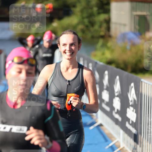 25.08.2024 - Elbe Triathlon Hamburg H.Heesch http://msf.ph/oto/6831301 25.08.2024 09:37:53 Schwimmen 457, 472, 488, 491, 500, 524, 538, 549 meine-sportfotos.de