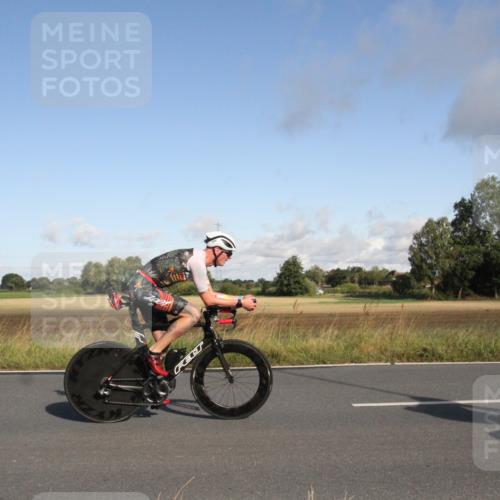25.08.2024 - Elbe Triathlon Hamburg Fuchs,  Jonas http://msf.ph/oto/6831305 25.08.2024 09:30:57 Radfahren 438, 383, 145, 400, 254 meine-sportfotos.de