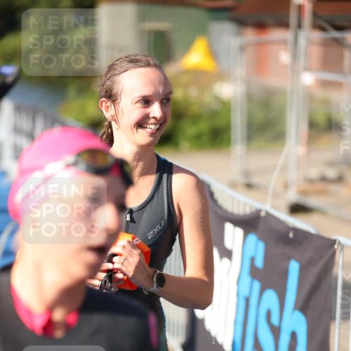 25.08.2024 - Elbe Triathlon Hamburg H.Heesch http://msf.ph/oto/6831349 25.08.2024 09:37:54 Schwimmen 457, 472, 488, 491, 500, 524, 538, 549 meine-sportfotos.de