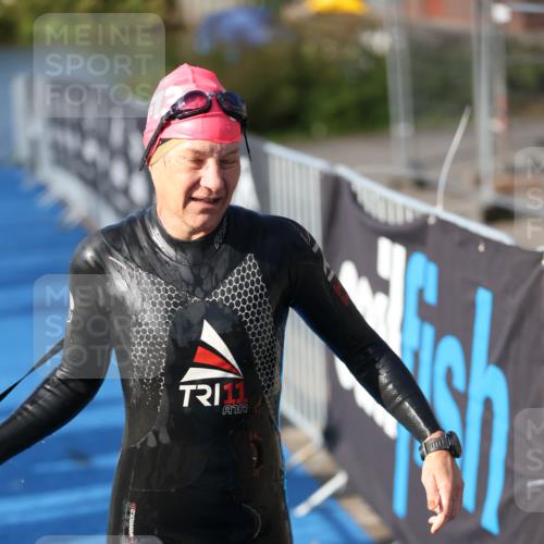 25.08.2024 - Elbe Triathlon Hamburg H.Heesch http://msf.ph/oto/6831430 25.08.2024 09:37:58 Schwimmen 457, 472, 491, 499, 500, 524, 538, 549 meine-sportfotos.de