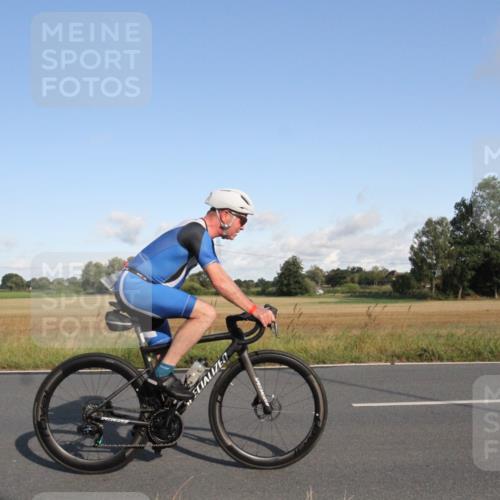 25.08.2024 - Elbe Triathlon Hamburg Fuchs,  Jonas http://msf.ph/oto/6831448 25.08.2024 09:31:55 Radfahren 147, 133, 469, 175, 321, 356, 139, 396, 229 meine-sportfotos.de