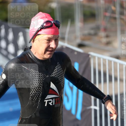 25.08.2024 - Elbe Triathlon Hamburg H.Heesch http://msf.ph/oto/6831457 25.08.2024 09:37:59 Schwimmen 457, 472, 491, 499, 500, 524, 538, 549 meine-sportfotos.de