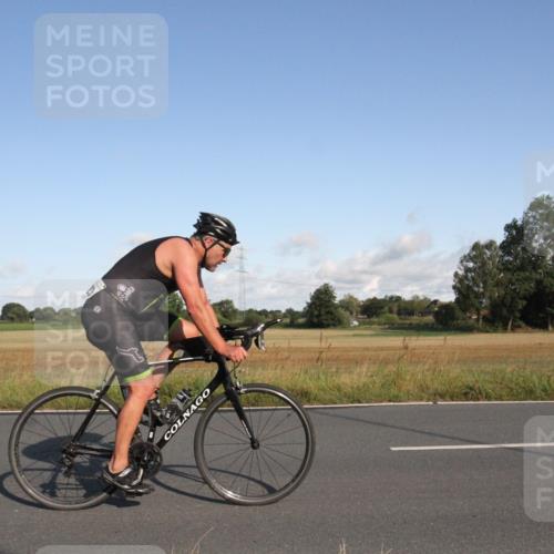 25.08.2024 - Elbe Triathlon Hamburg Fuchs,  Jonas http://msf.ph/oto/6831472 25.08.2024 09:32:02 Radfahren 175, 321, 356, 139, 396, 229, 423, 206, 345, 391 meine-sportfotos.de
