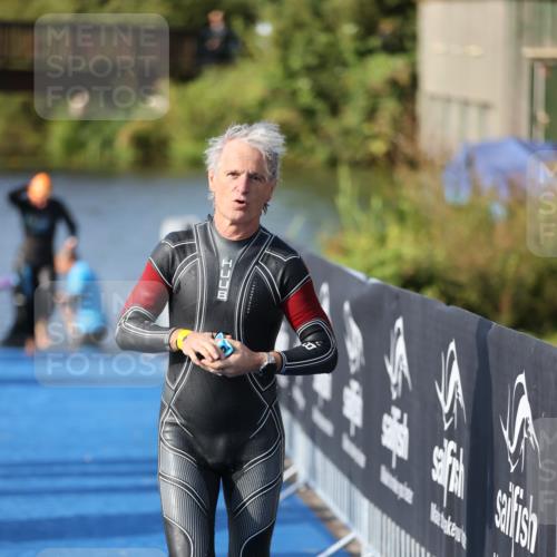 25.08.2024 - Elbe Triathlon Hamburg H.Heesch http://msf.ph/oto/6831477 25.08.2024 09:38:03 Schwimmen 457, 472, 491, 499, 524, 538, 542, 549 meine-sportfotos.de