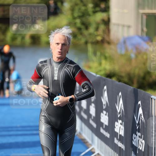 25.08.2024 - Elbe Triathlon Hamburg H.Heesch http://msf.ph/oto/6831495 25.08.2024 09:38:03 Schwimmen 457, 472, 491, 499, 524, 538, 542, 549 meine-sportfotos.de
